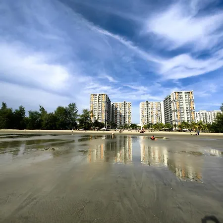 Timurbay Family Sea View, Kuantan By Anggun Bayu - Netflix Ready Exterior photo