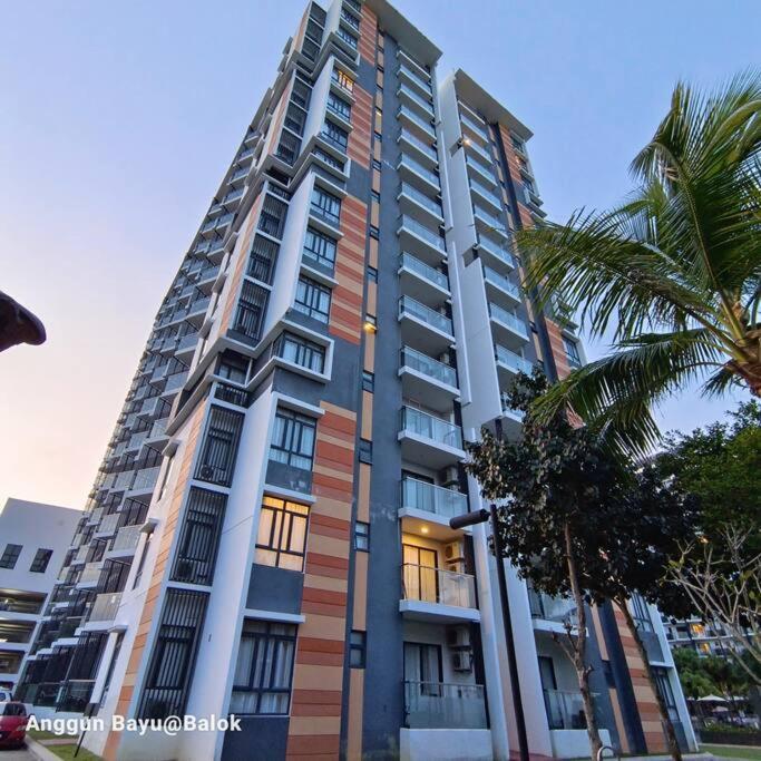 Timurbay Family Sea View, By Anggun Bayu - Netflix Ready Apartment Kuantan