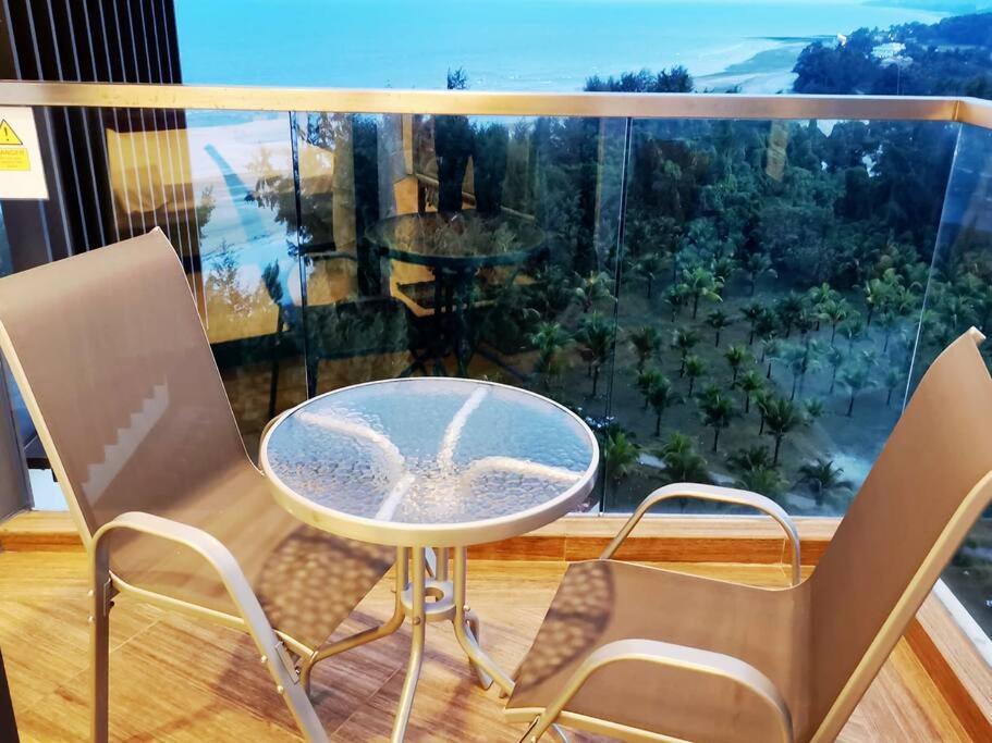 Apartment Timurbay Family Sea View, By Anggun Bayu - Netflix Ready *