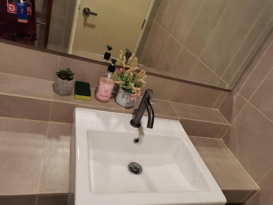 Apartment Timurbay Family Sea View, By Anggun Bayu - Netflix Ready Kuantan